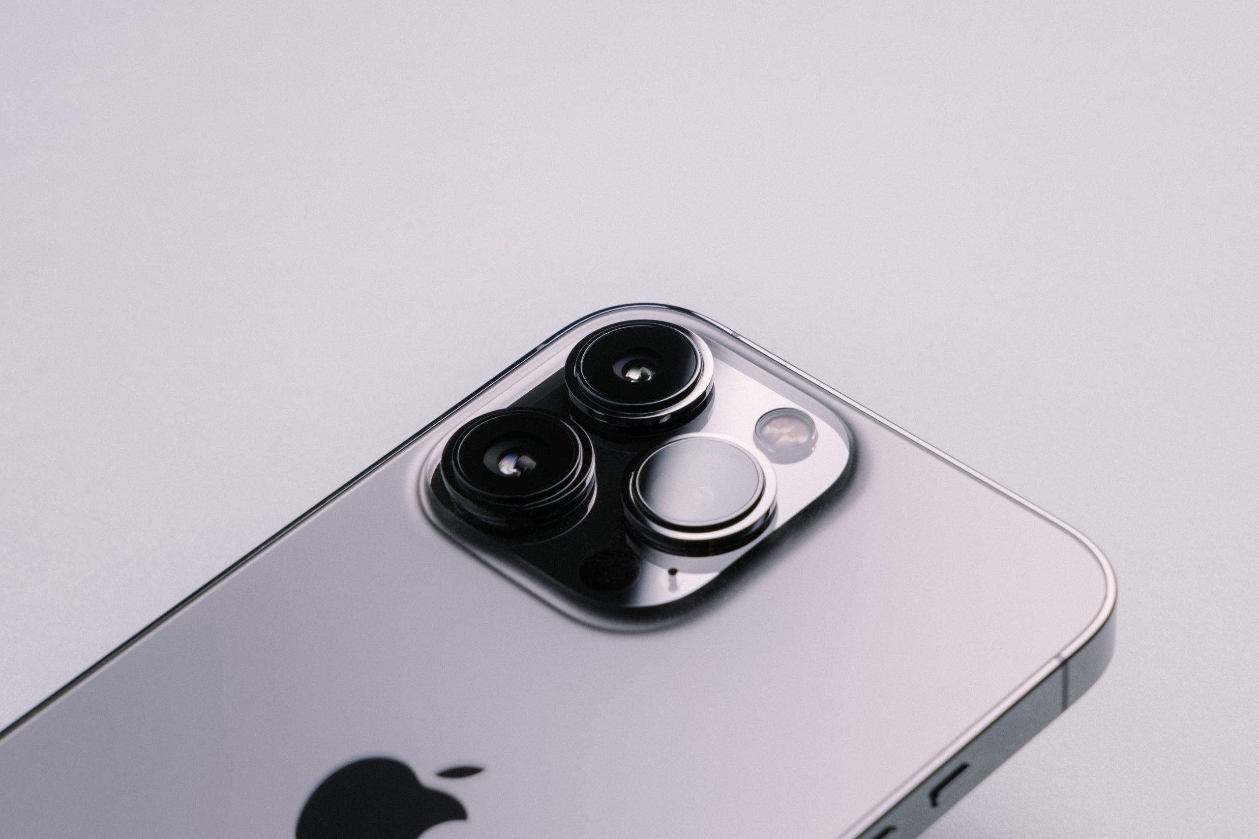 アップルが中国市場で絶好調、21年10～12月スマホ出荷台数首位に　6年ぶり