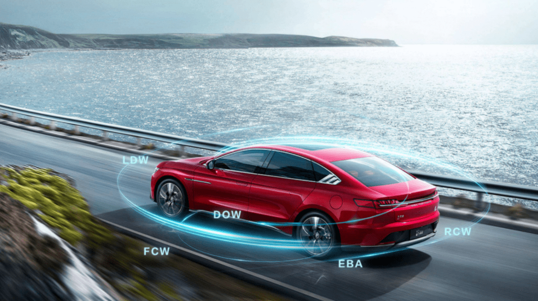 中国、プラグインハイブリッド車の販売急増