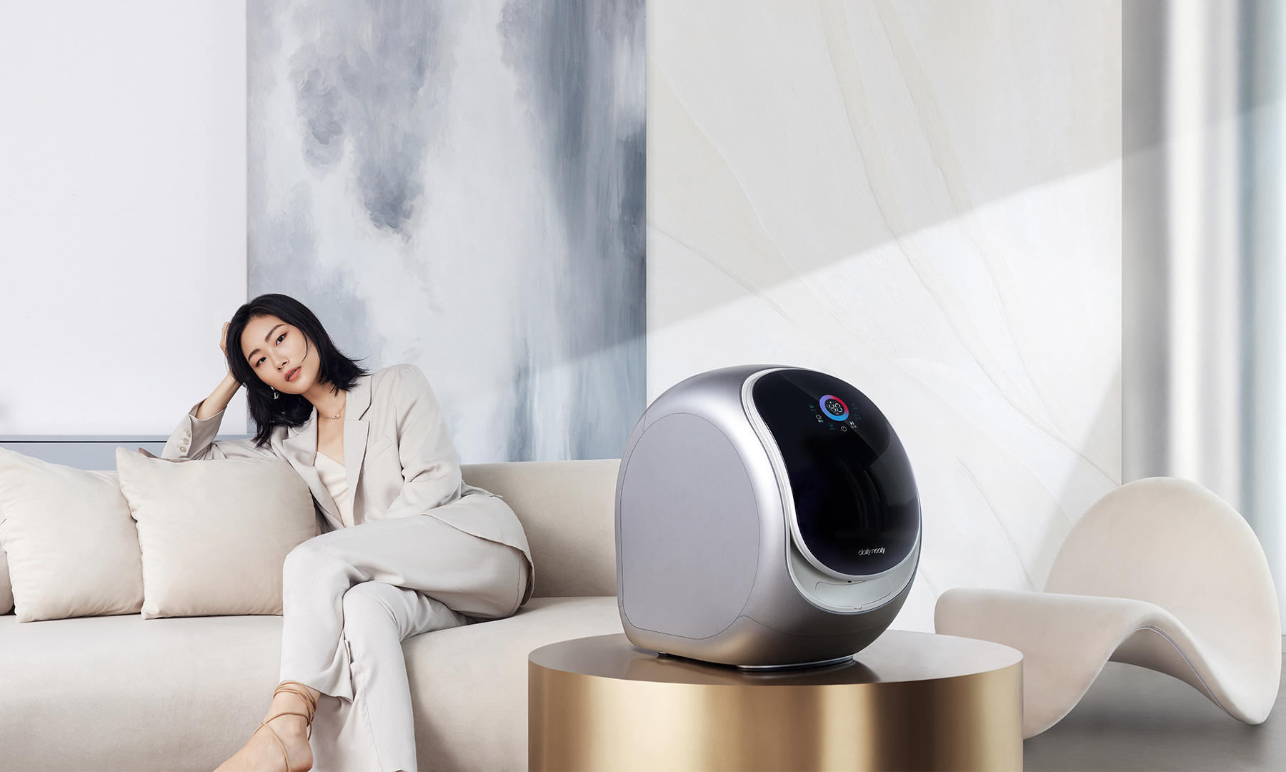 小型ランジェリー専用洗濯機でヒット、日本にも展開するスマート家電「EZVALO」が約36億円調達