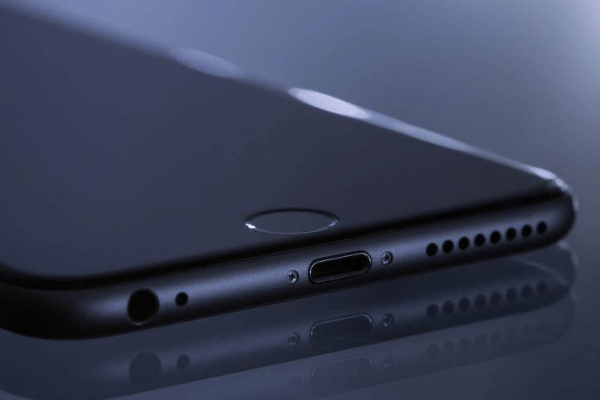 アップル、ハードウエアのサブスク型販売を計画か　最新機種への乗り換えも容易に