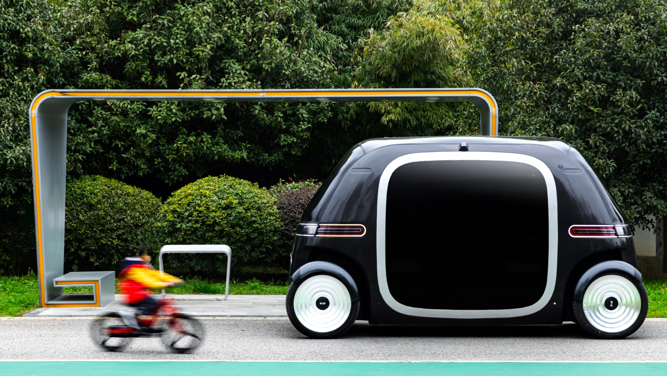 カフェ、ジム、ホテル…「空間を運ぶ」スケボー型EV車台　PIX Movingが開発