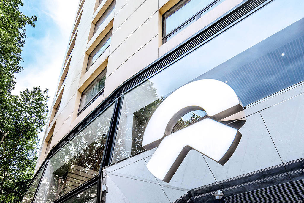 中国EV大手NIO、独自のバッテリー工場建設へ　CATLへの依存度を削減