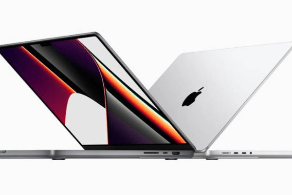 新型MacBook Pro、納期長期化　最大のサプライヤー「製造加速に全力」