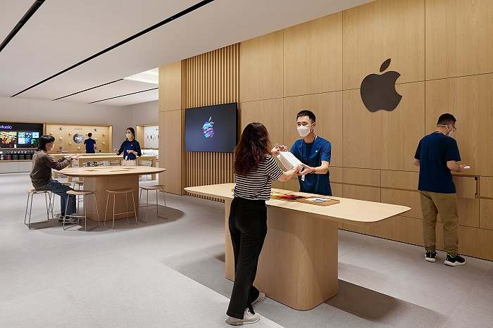 アップル、武漢初の直営店オープン　中華圏の店舗数は54に