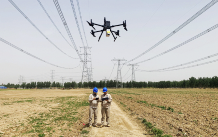 ドローン技術、中国の送電線点検のデジタル化に貢献