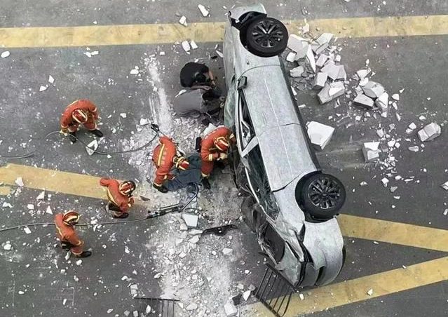 中国EV「NIO」、テスト車両がビルから転落　乗務員2人が死亡