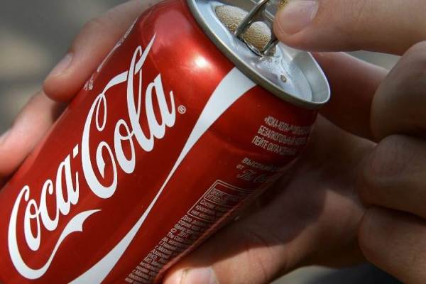 米コカ・コーラ、4～6月売上高12%増　中国市場は回復基調