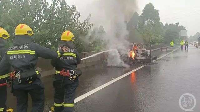 中国EVの理想汽車、高速道路で車両火災　事故原因は調査中