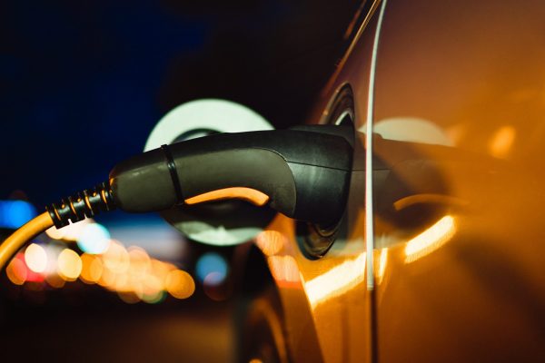 中国の車載電池大手各社、海外進出加速