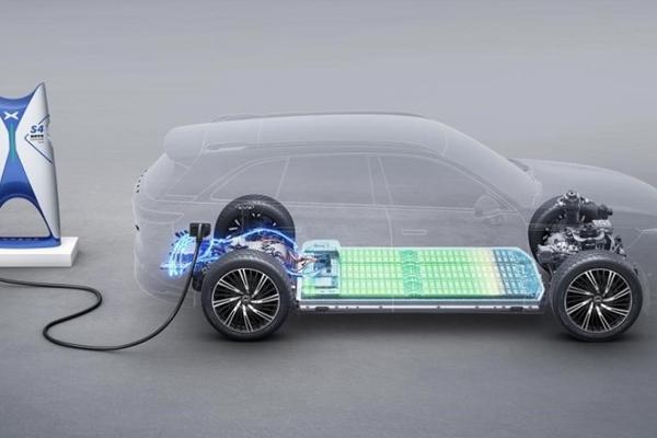 中国EVメーカー、次々と電池の自社生産へ　小鵬汽車も参入