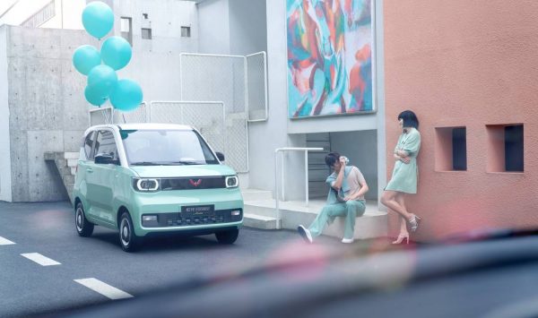 中国格安EVの五菱宏光MINI、22年の販売台数55万に　28カ月連続首位を維持