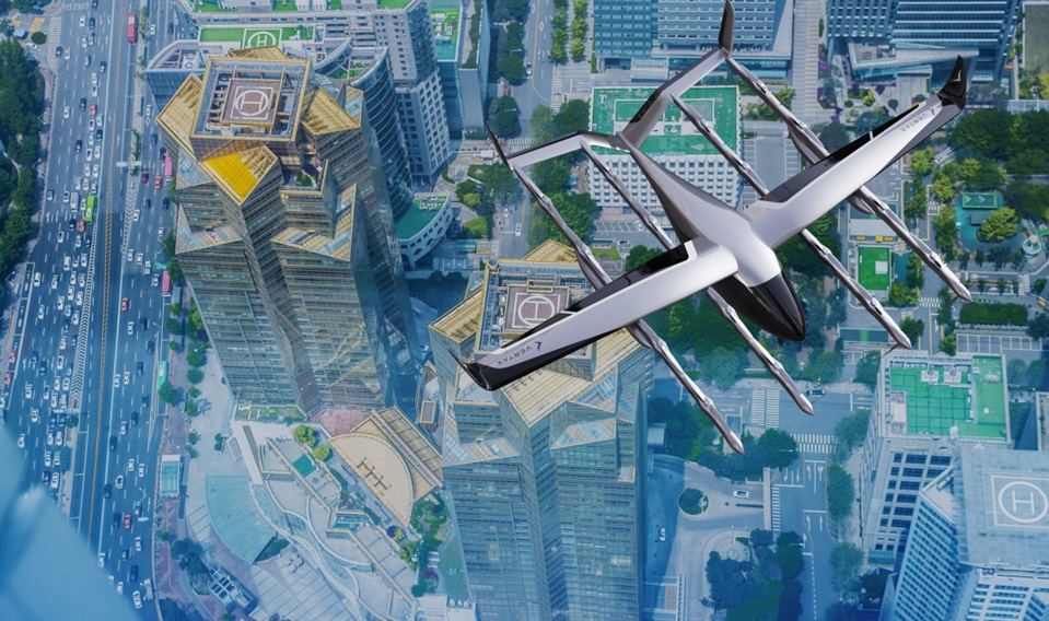 「空飛ぶクルマ」業界、投資家が熱視線。中国エアモビリティ開発企業、有人eVTOL完成へ前進
