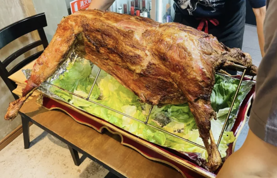神楽坂・草原の料理 スヨリトで羊の丸焼きを食らう！【中華ビジネス戦記】