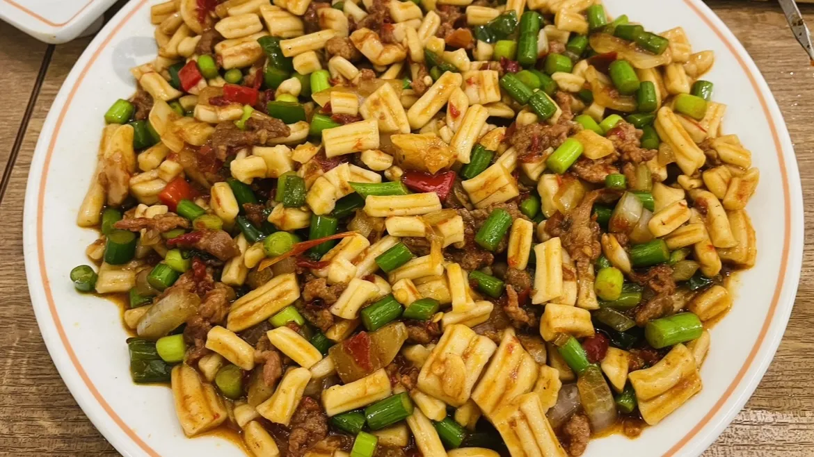 池袋に新オープン！疆萊でウイグル料理を食らう！【中華ビジネス戦記】