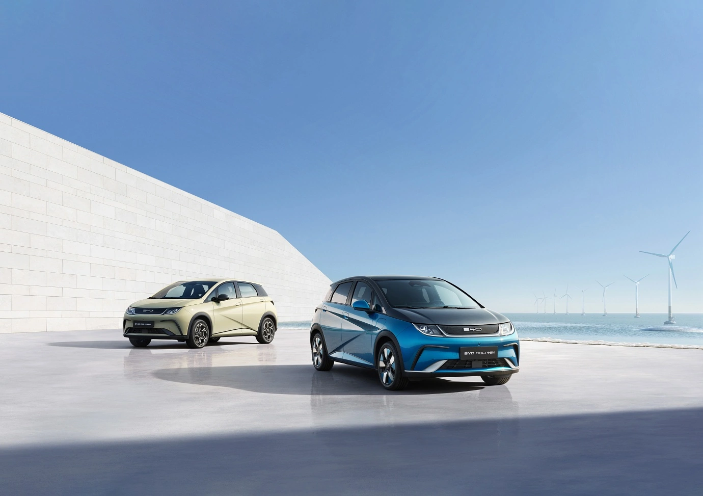 中国BYD、小型EV「DOLPHIN」を9月20日に日本発売　年内にEVセダンも発売予定