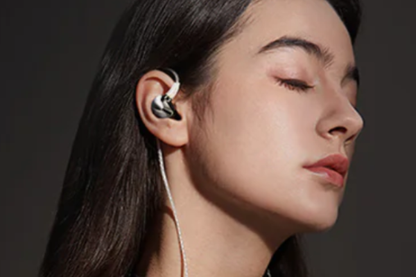 iPhoneでハイレゾ・ロスレス聴ける有線イヤホン。中国発「Questyle」、アップルのMFi認証を取得