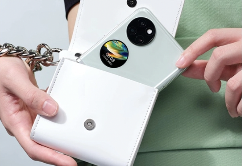中国スマホ市場に回復の兆し、ファーウェイは折りたたみスマホで首位：23年7~9月期