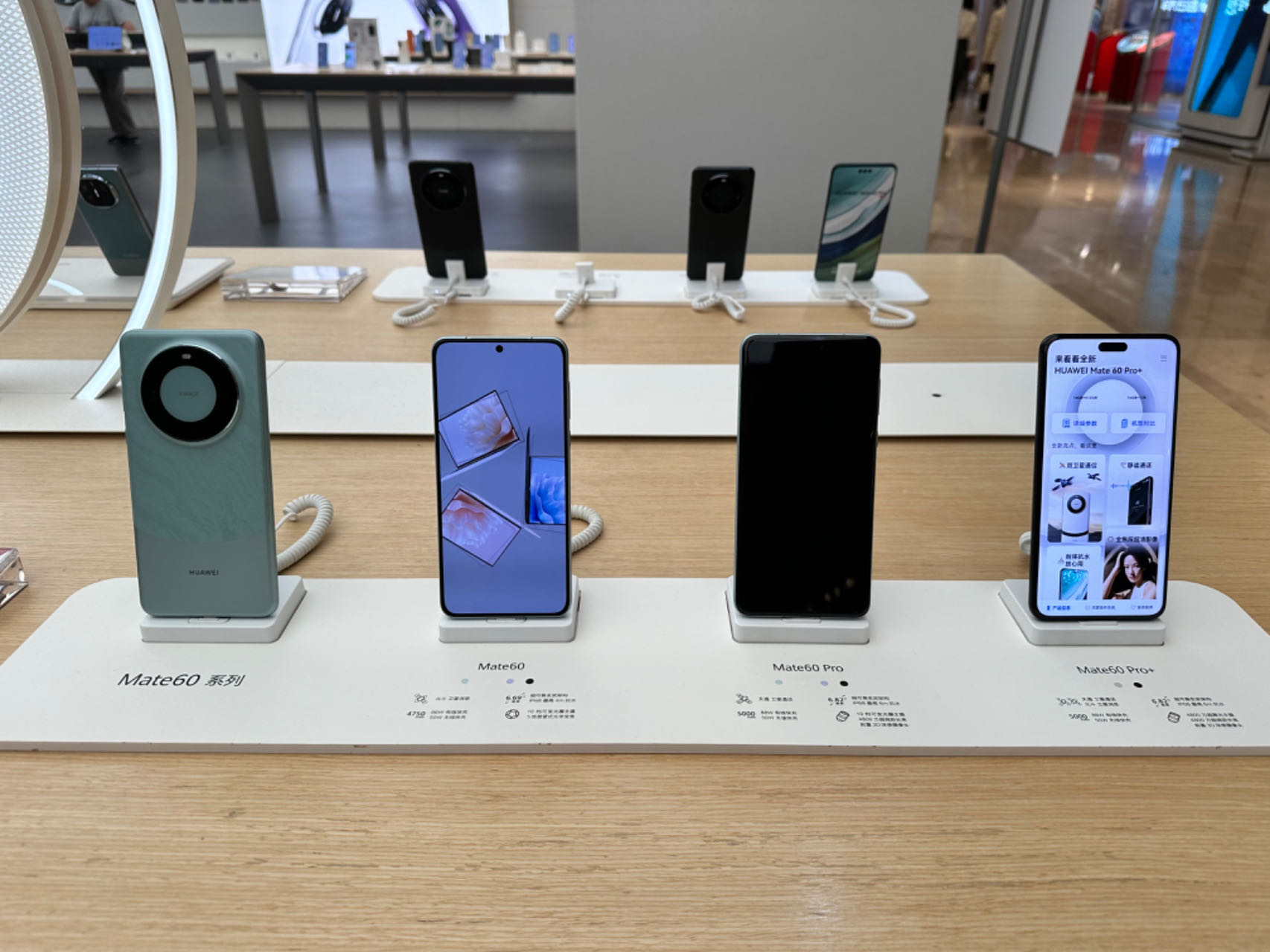 中国スマホ販売、ファーウェイが64％増の急伸　アップルは24％減：年初から6週