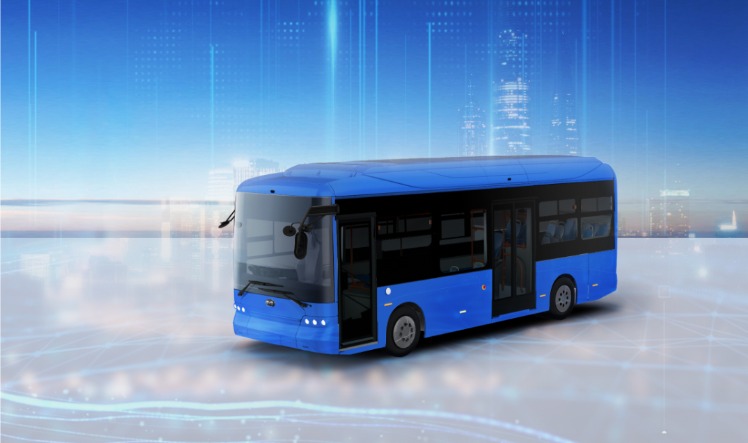 BYD、日本向け中型EVバス「J7」発表　価格は税抜き3650万円