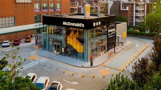 米マクドナルド、中国事業の株式を買い戻し　力強い成長に期待「28年までに1万店」