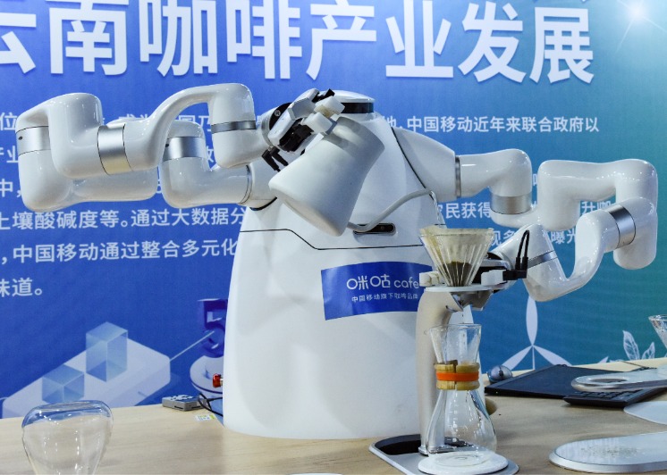 AIロボット、バリスタから腕習得しコーヒーを完璧再現　国際コーヒー博覧会