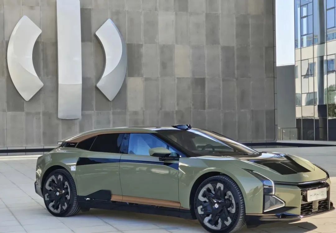 中国高級EV「HiPhi」、販売不振で操業停止へ　競争過激によりEVメーカーの淘汰が進む
