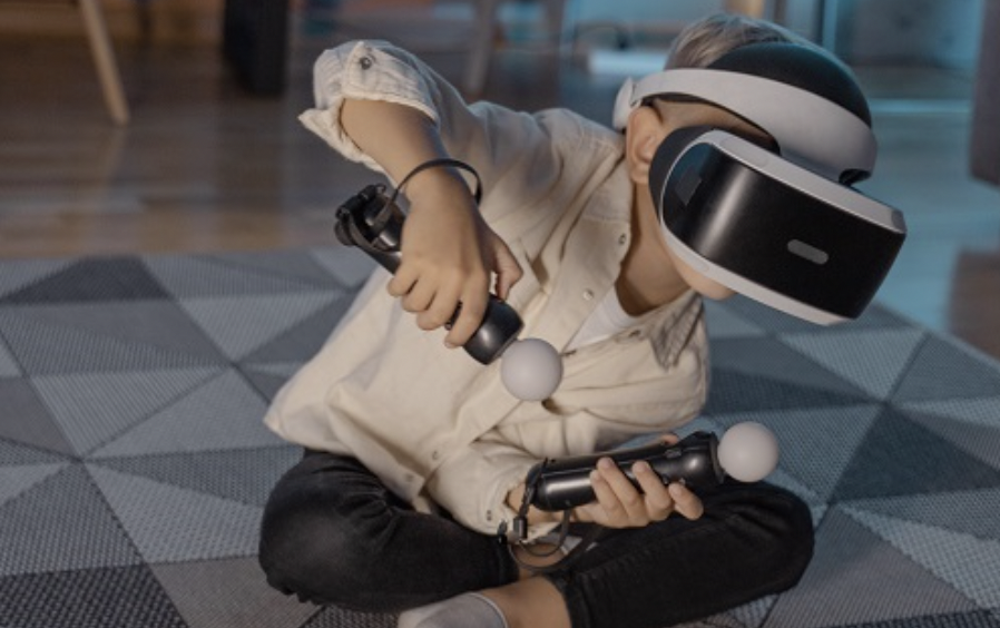 VRを活用したデジタル療法、自閉症児のリハビリや評価に一役　早稲田大の中国留学生が創業