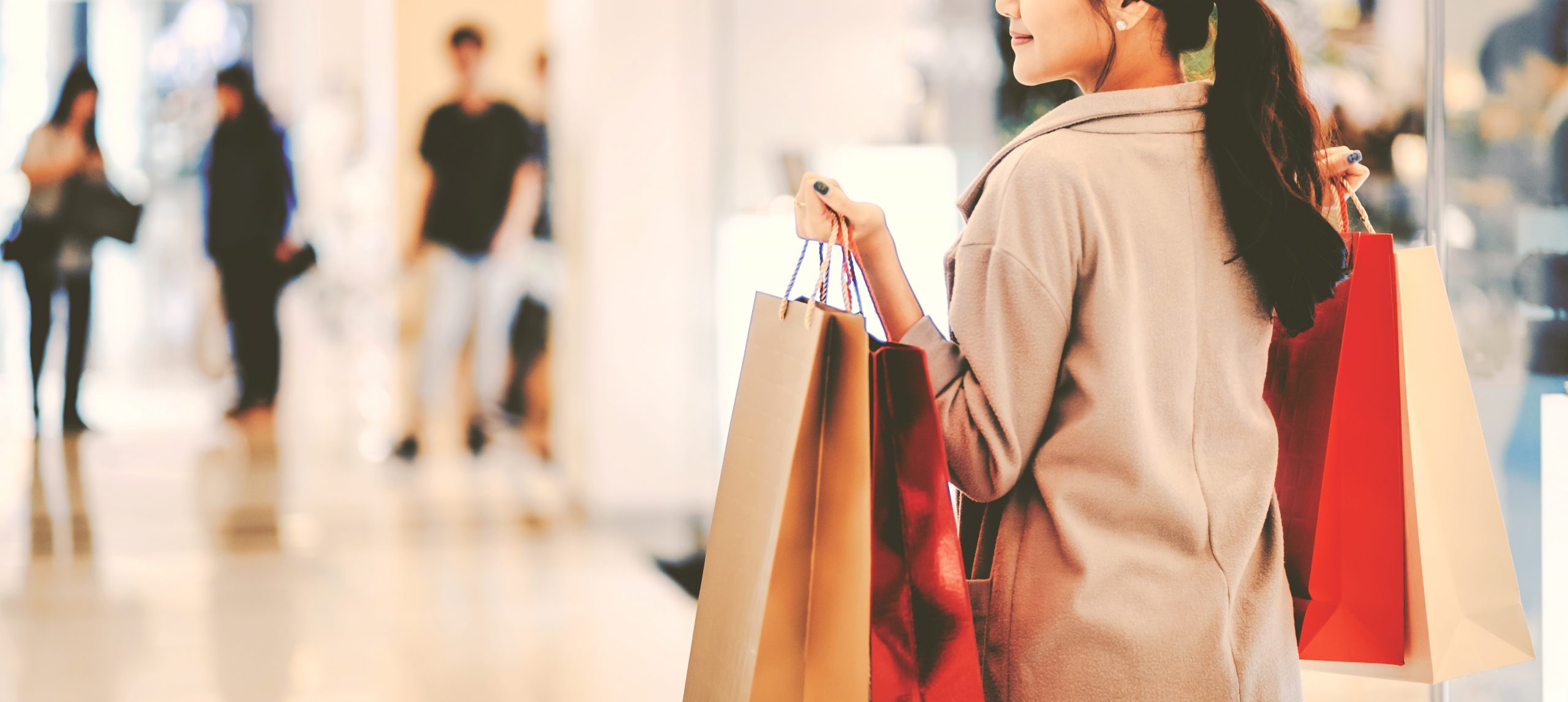 高級品より手頃な代替品　中国のZ世代、節約志向に変化