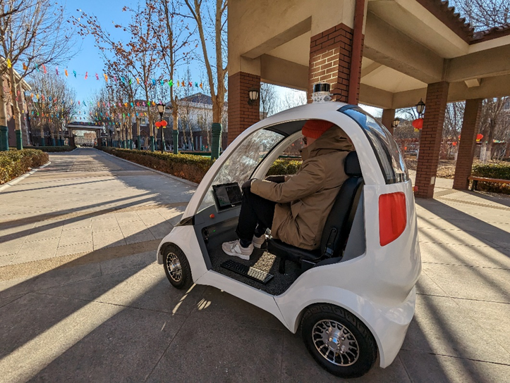 日本の自動運転ベンチャー「FUTU-RE 」、異例の中国進出　天津市の介護施設で自律走行車の実証を開始