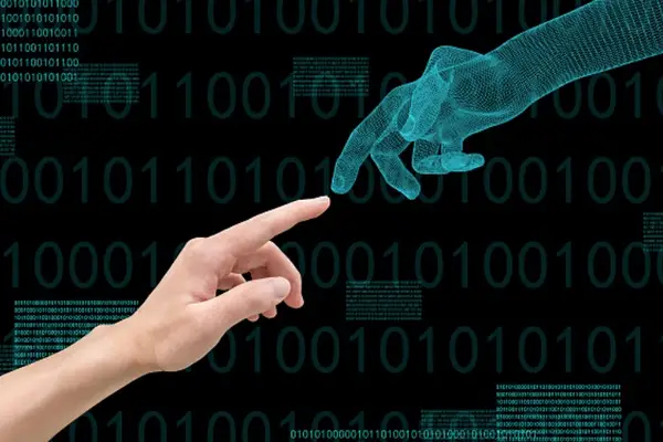 ダビンチに対抗する中国ベンチャー、手術支援ロボを割安に　海外進出も