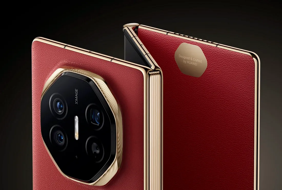ファーウェイ、三つ折りスマホ「Mate XT」が大人気　24年の出荷予測は100万台