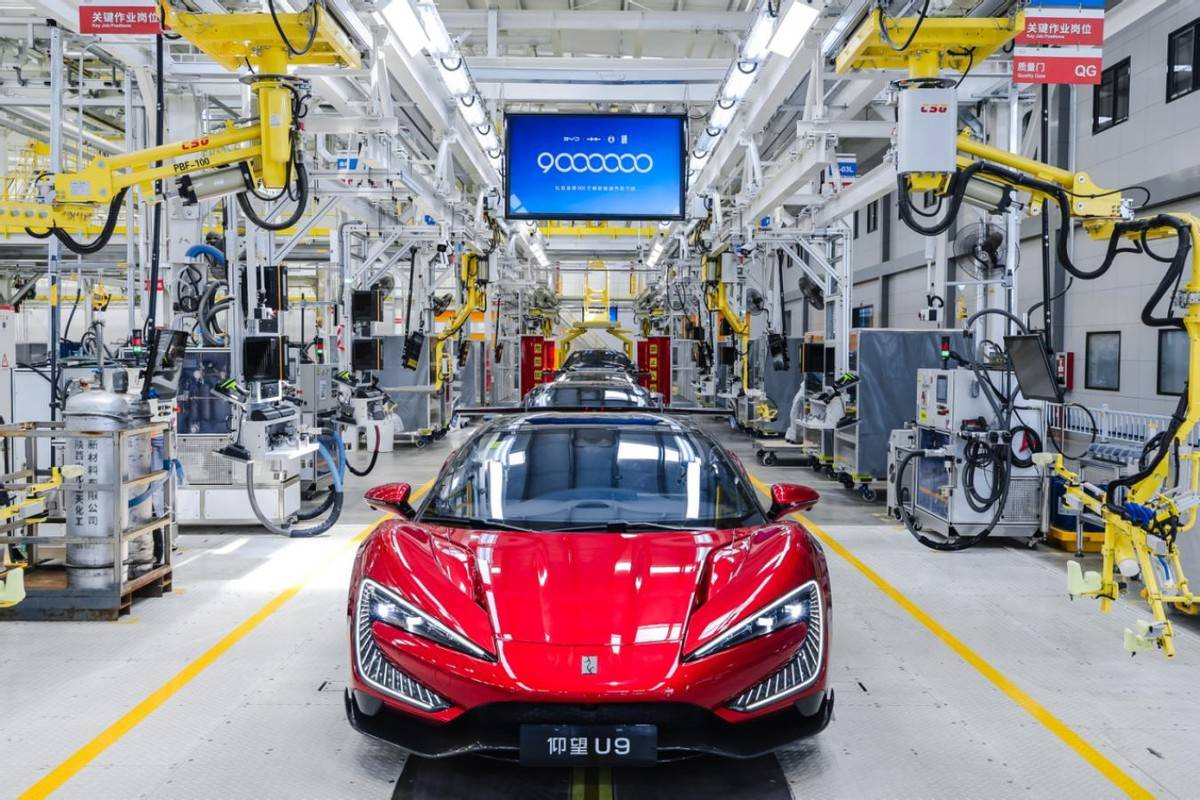 中国BYD、新エネ車900万台目のラインオフは3400万円のEVスーパーカー「仰望」