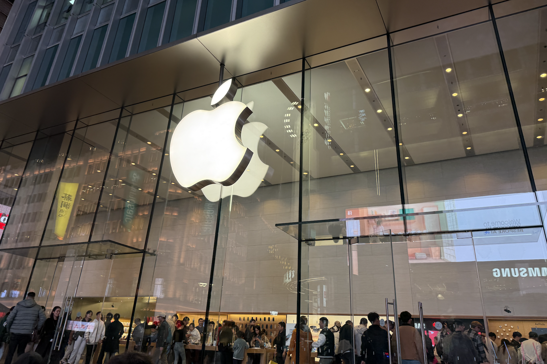 アップルの折りたたみiPad、開発に遅れ　発売は2029年以降に延期か