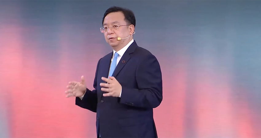 中国BYD、昔は外国車に学び、今は車体を分解して研究される側に。絶体絶命から新エネ車の世界王者へ、創業者が振り返る30年の経営史