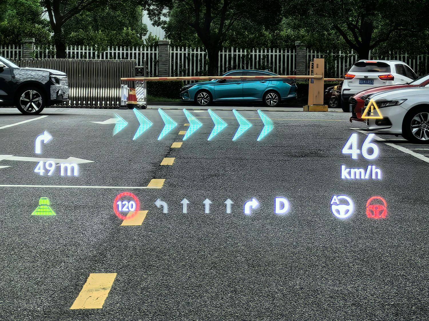 中国、HUD普及率が15％に迫る　AR-HUDの標準装備率は5倍に