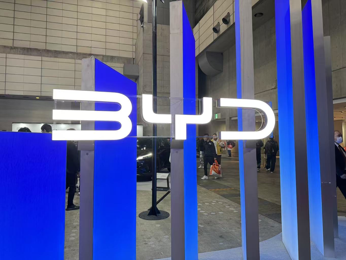 BYD、2026年1〜3月期は大幅減益　国内競争激化も海外販売が収益を下支え