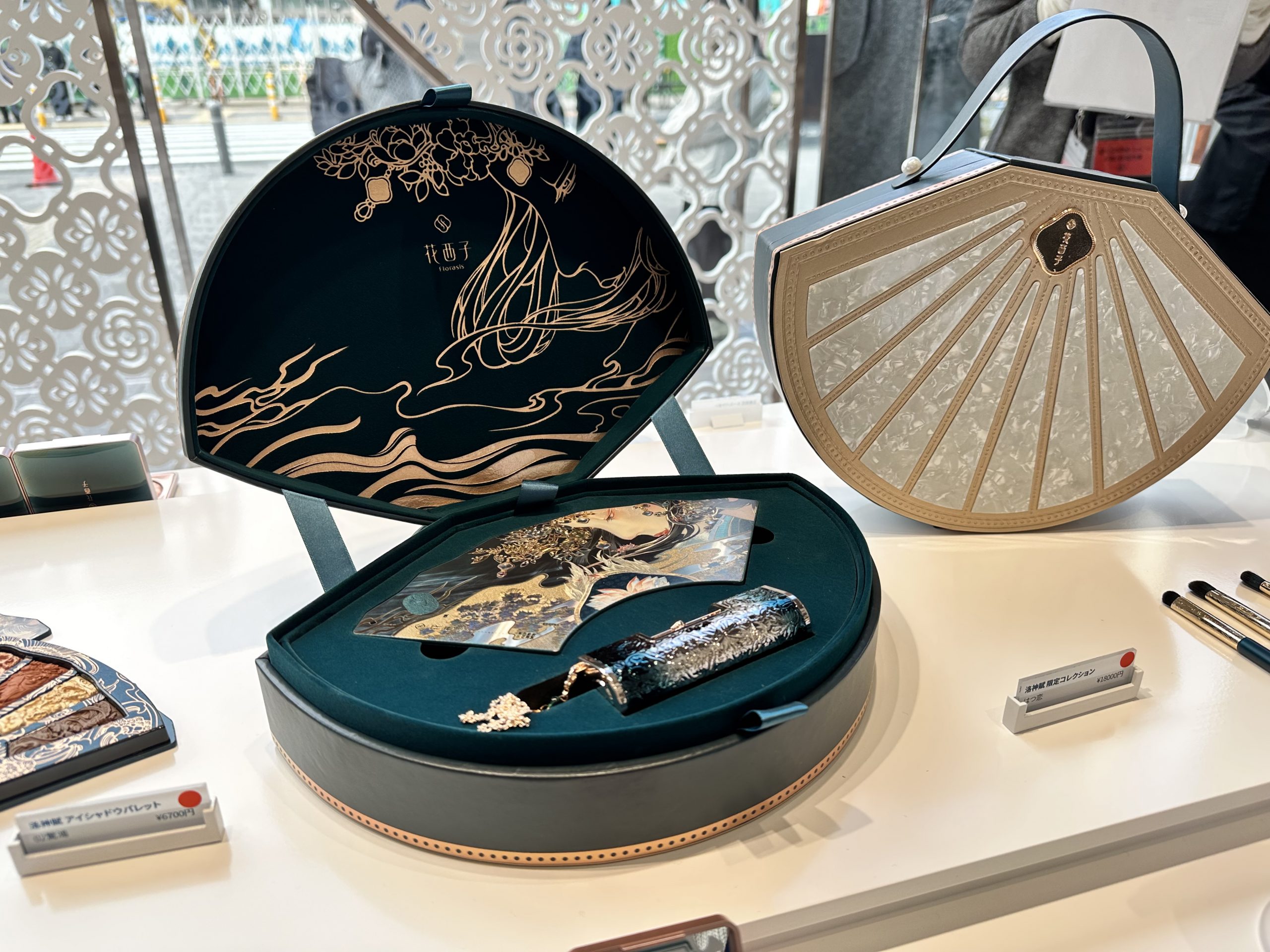 中国コスメの花西子、日本に初の海外旗艦店　GINZA SIX出店で示す本気度
