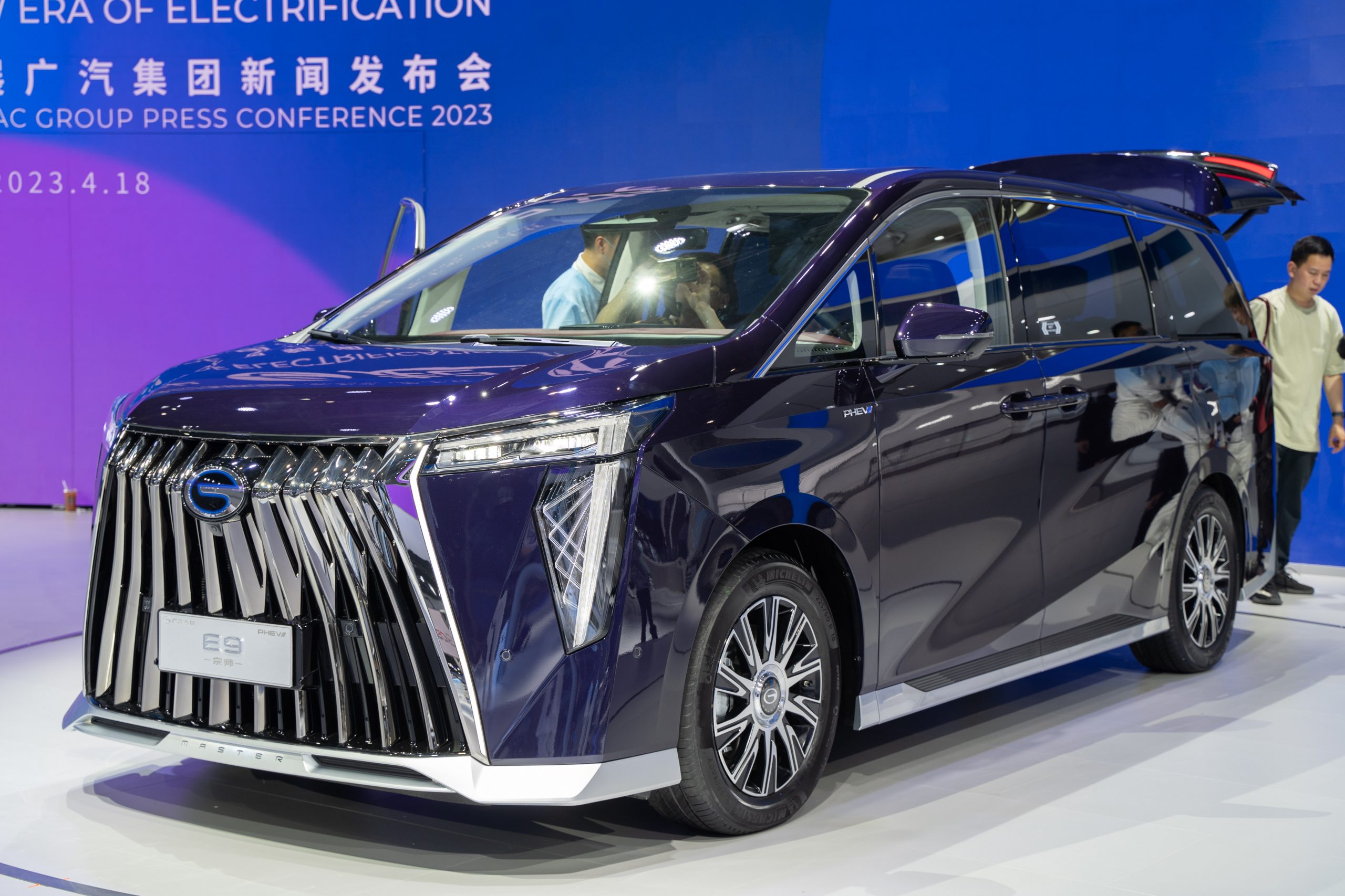 ​​中国ミニバン戦国時代、制覇するのはトヨタか？BYDか？