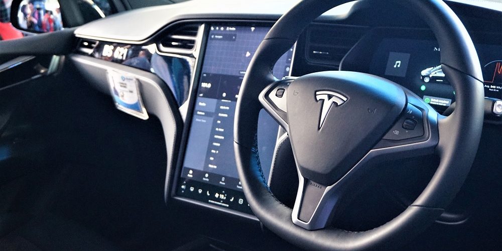 テスラ、韓国LG系と6500億円規模のLFP電池契約　中国依存低減へ