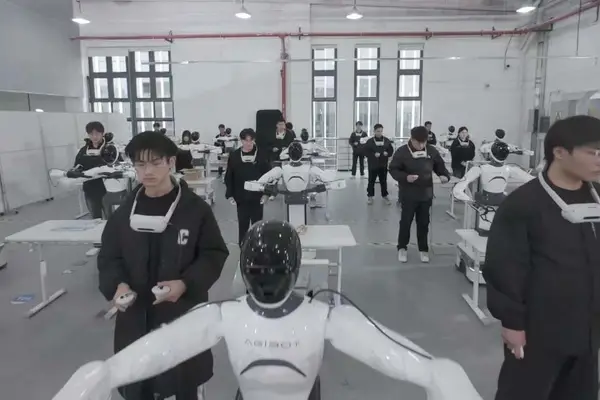 中国の人型ロボット産業に脚光　市場規模50年に約126兆円