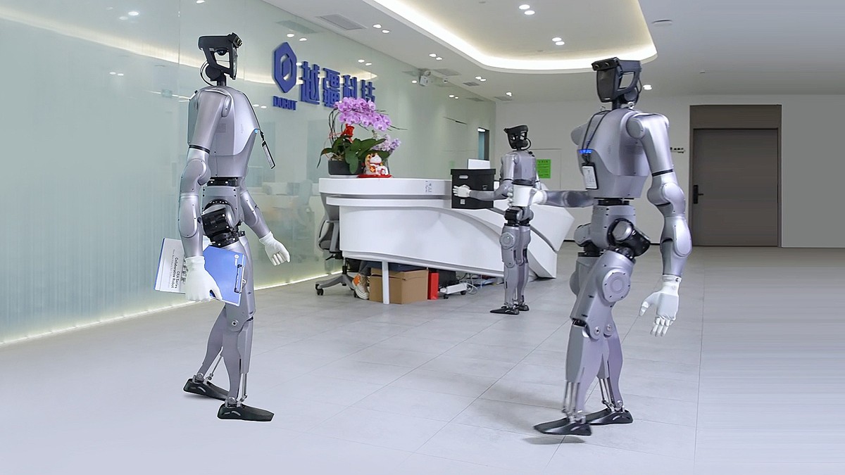 中国発協働ロボット大手「Dobot」、24年は大幅増収で赤字縮小　初の人型ロボットも発表