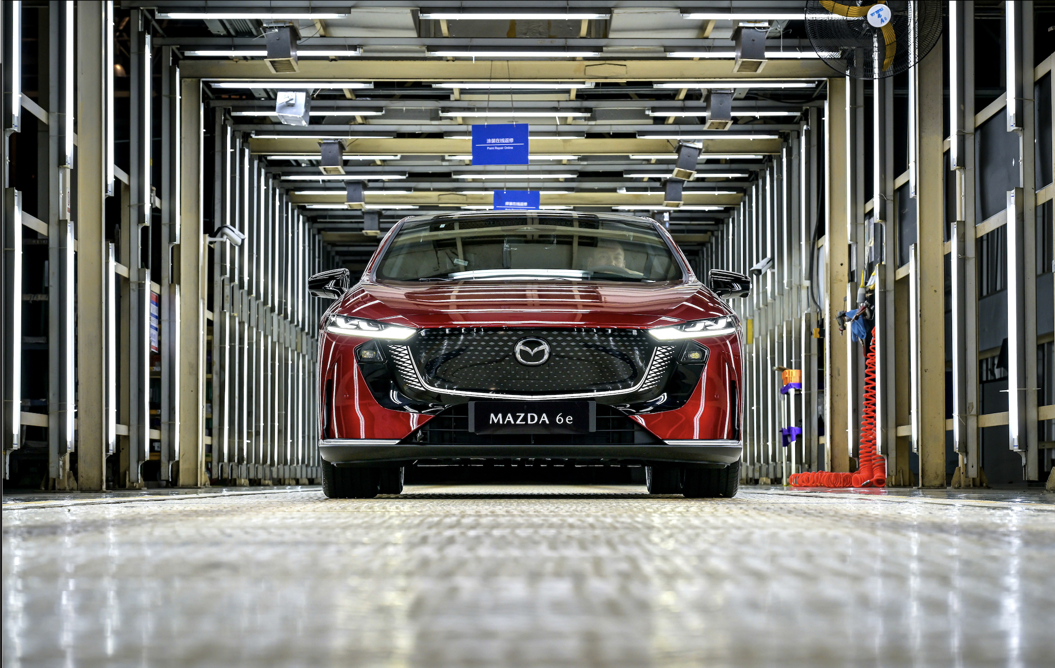 マツダ、中国で共同開発EV「MAZDA 6e」の量産開始　欧州や東南アジア市場に投入