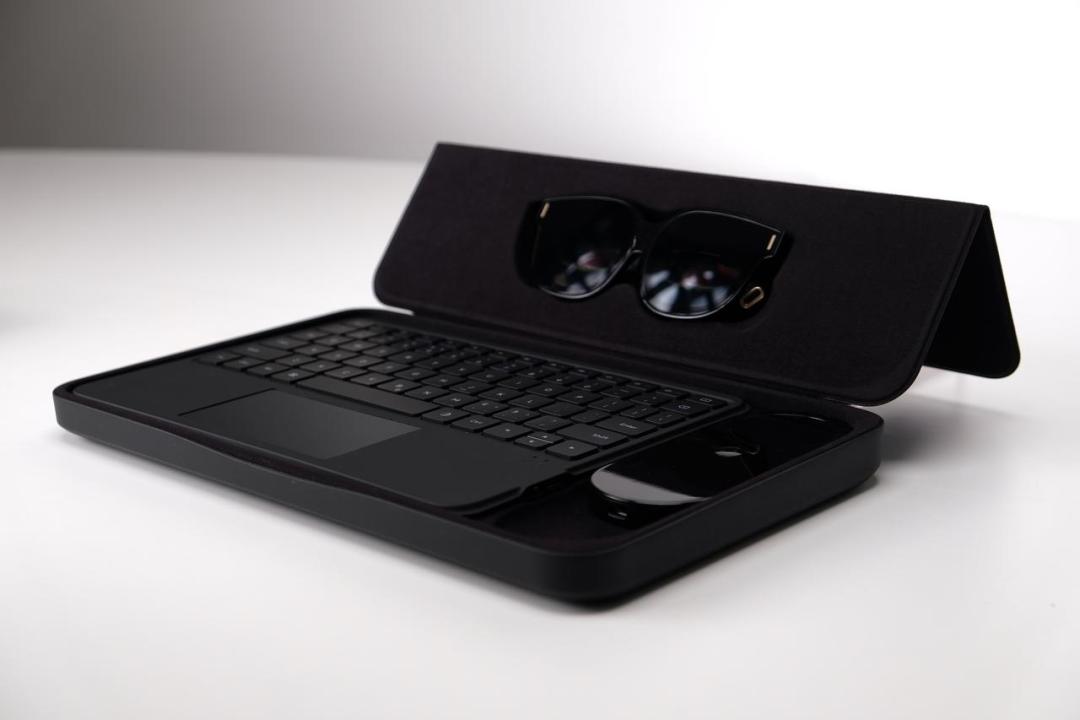 ARグラスの「INAIR」、シリーズAで数億円超を調達　AI搭載でモバイルオフィスを効率化
