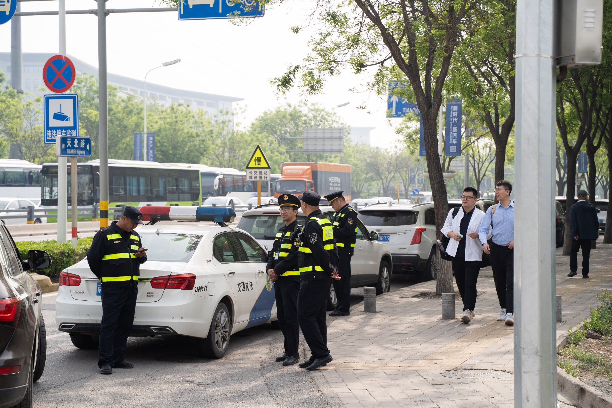 高速道路のあおり運転もなし！意外と厳しい中国の交通統治⋯違反は即カメラ検出、減点はアプリで再教育
