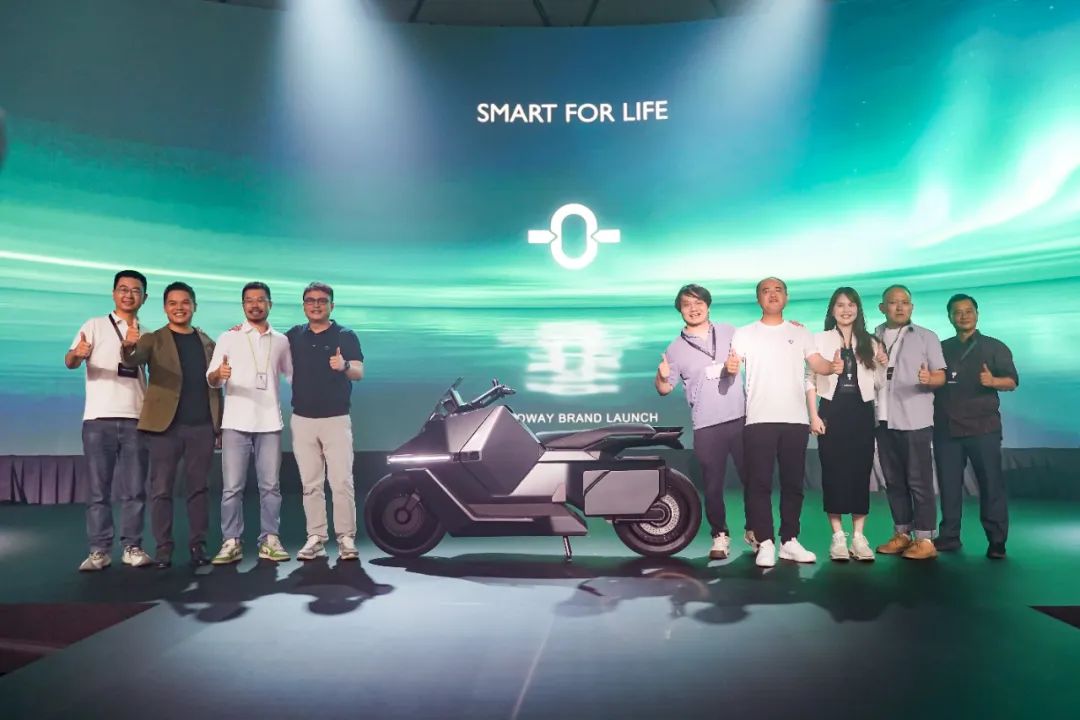 運転支援付き電動バイク「OMOWAY」、インドネシアから始動　元小鵬汽車幹部が創業