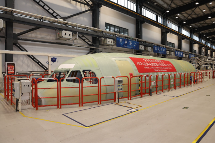 エアバス、中国で初のA321胴体システム装備作業に着手　