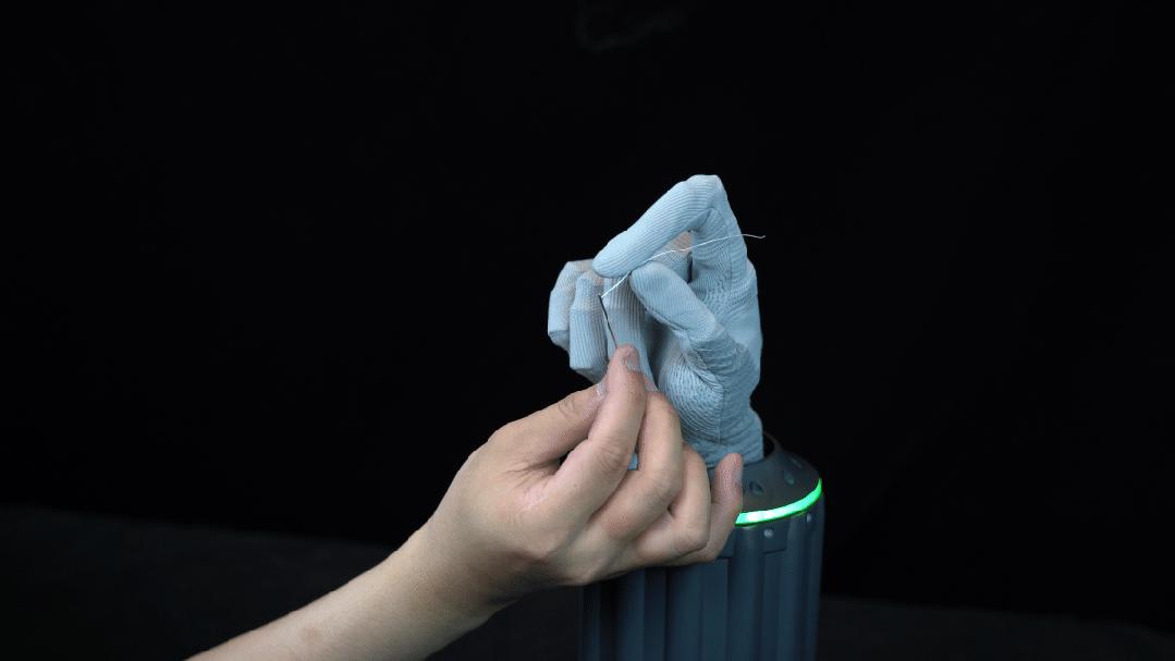キャップ開けから糸通しまで⋯世界最高「38自由度」のロボットハンド、中国で誕生