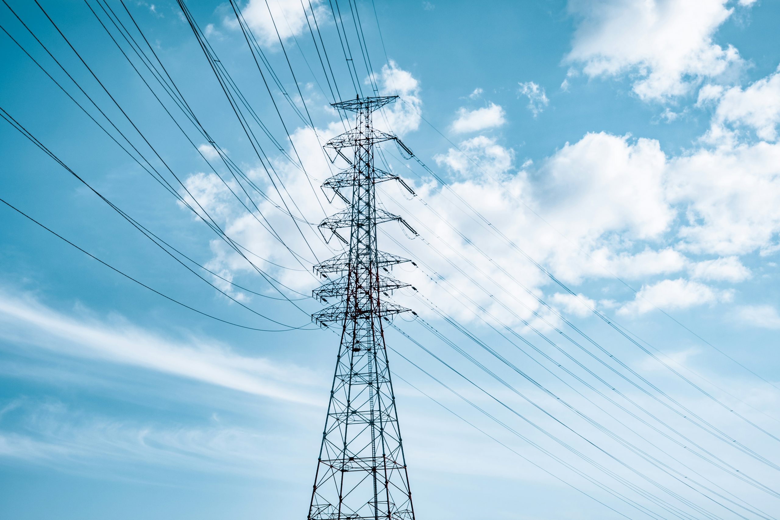 中国・広東省でV2G試行始動　NEVから送電網へ売電、住民に収入も