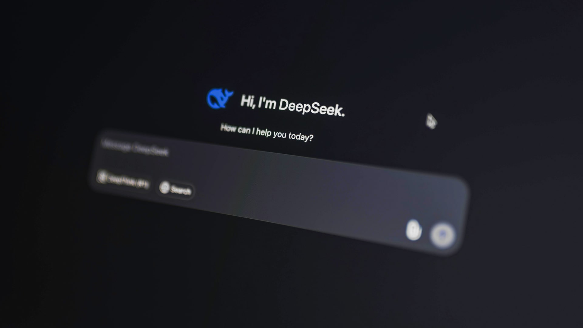 DeepSeek、史上最長の13時間障害——次世代モデル「V4」、いよいよ来るのか