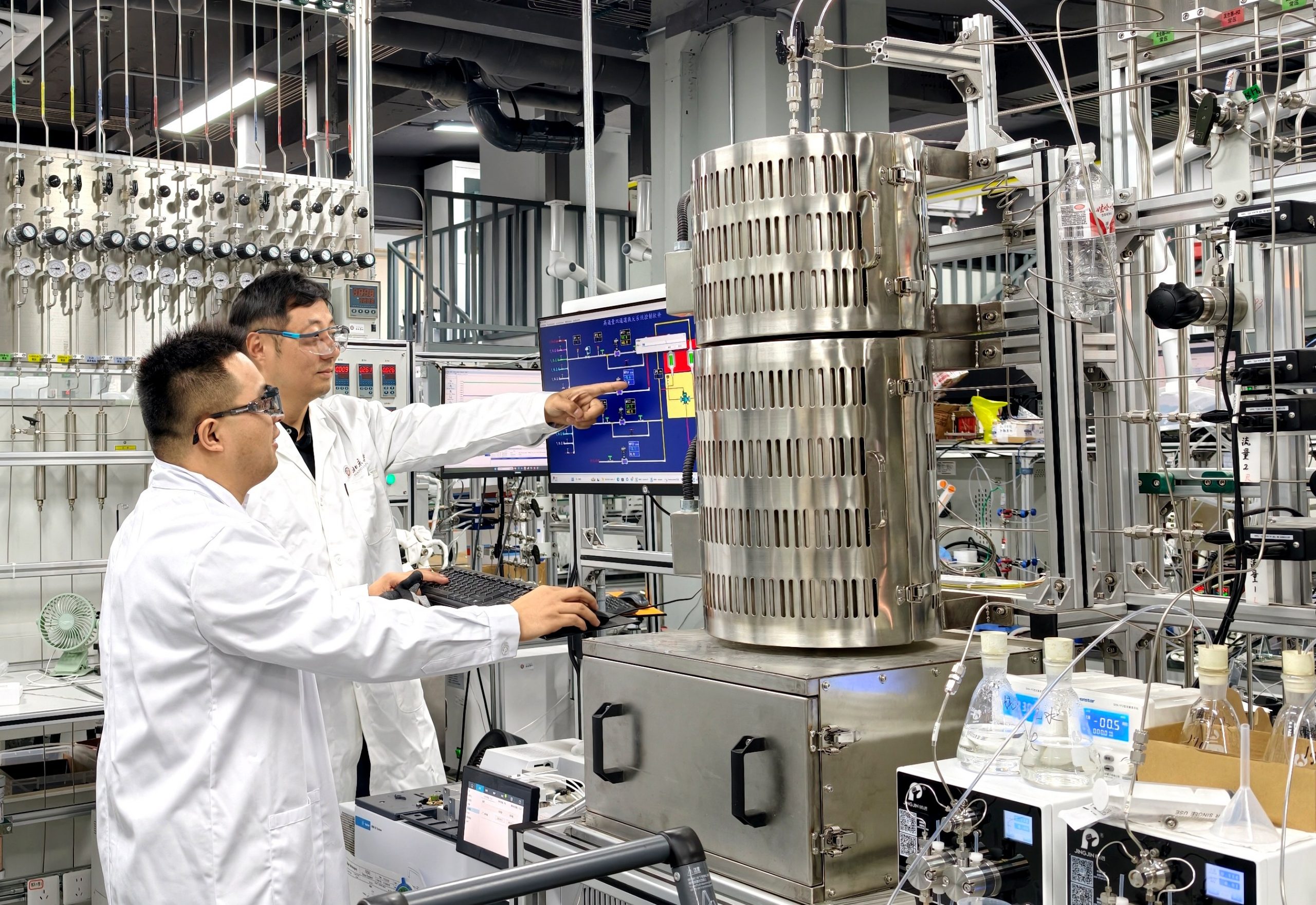 CO₂排出を“ほぼゼロ”に　中国の科学者、低炭素オレフィン製造法を開発